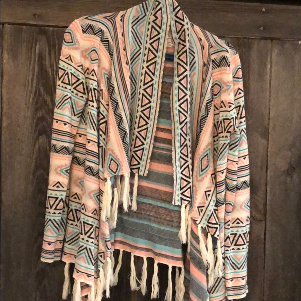 Billabong tribal sweater